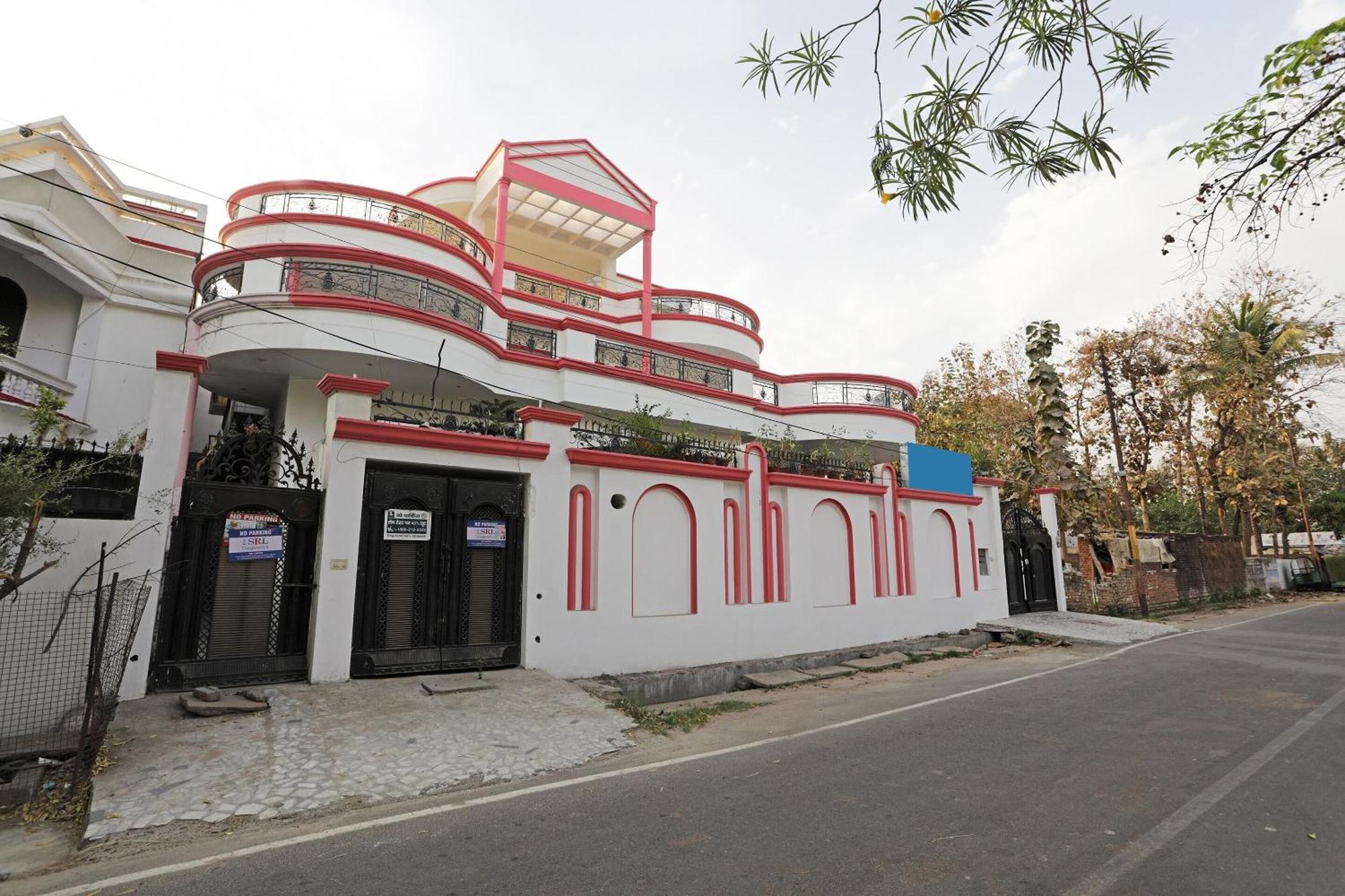 Shikhar Paradise Chinhat Exterior photo